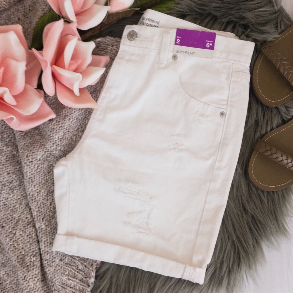 Mossimo • Ripped Boyfriend Shorts